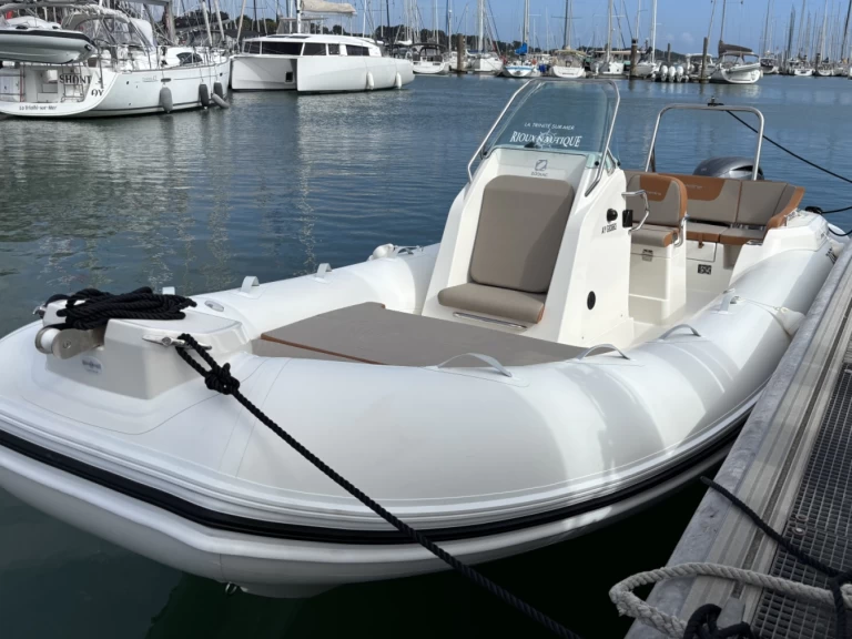 Wynajem łodzi Zodiac Medline 6.8 w La Trinité-sur-Mer na SamBoat 