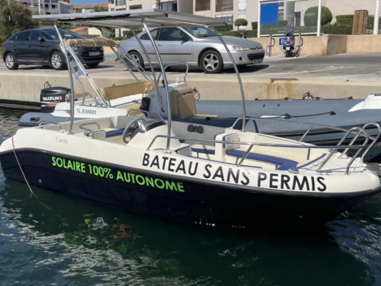 Wynajmij Motorówka z lub bez skippera Moonday yacht w Six-Fours-les-Plages