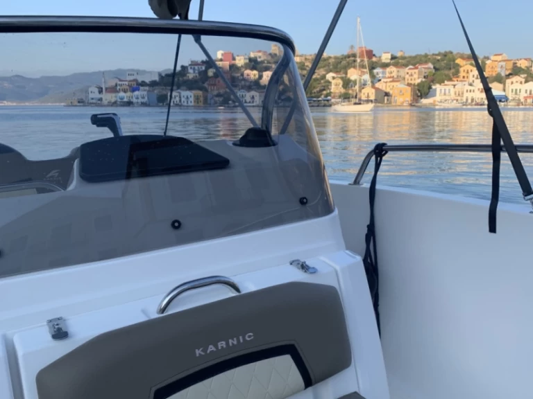 Wynajem Motorówka w Megísti - Karnic 1851 MK2