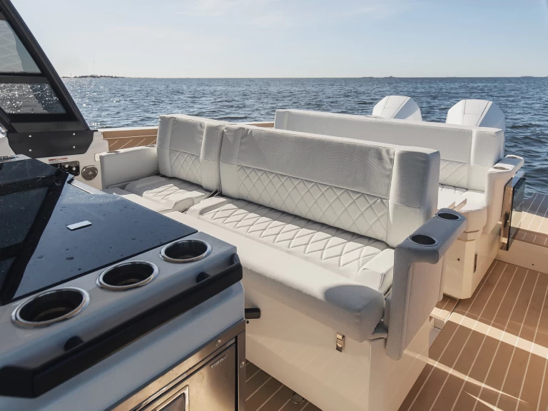 Wynajem Motorówka w Split - Saxdor Saxdor 320 GTO