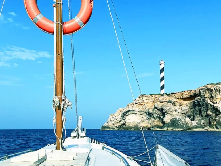 Wynajmij Żaglowiec z lub bez skippera Plastic Siller w Portinatx