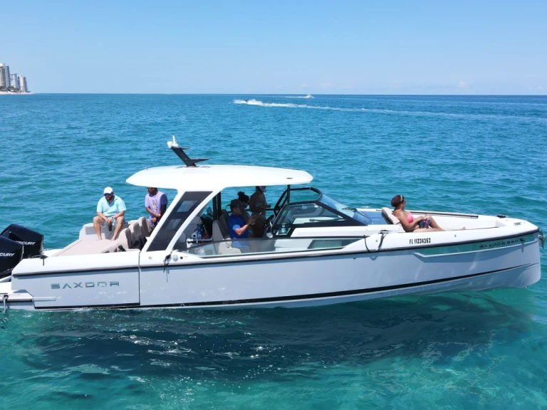 Wynajem łodzi West Palm Beach tanio Saxdor 320 GTO