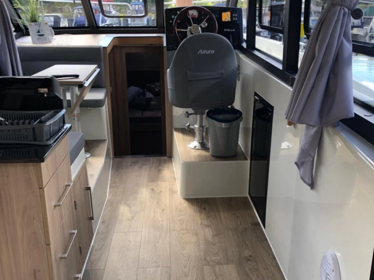 Futura 36 między profesjonalistami a osobami prywatnymi w Rheinsberg