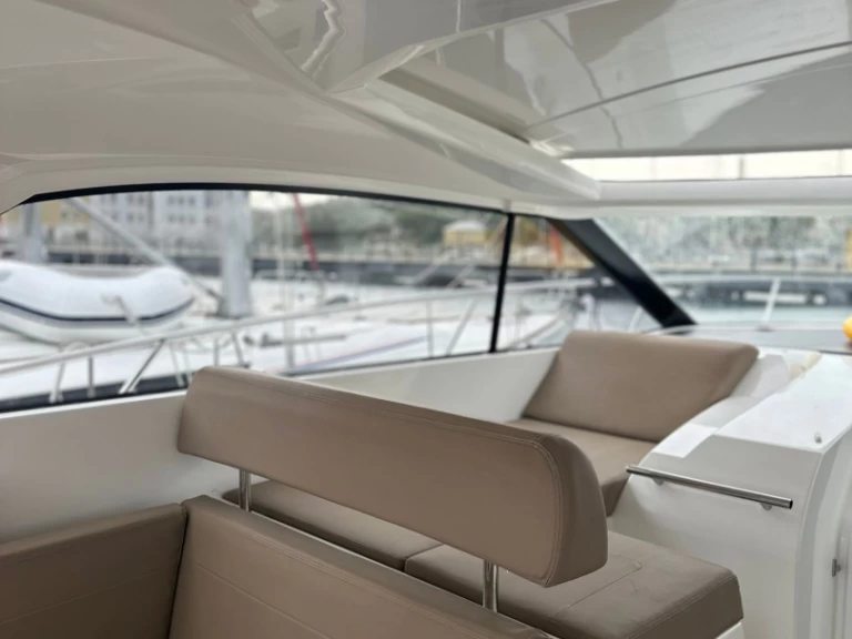 Motorówka do wynajmu w Pula w najlepszej cenie