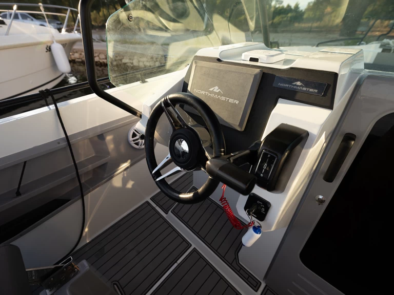 Wynajem Motorówka w Sibenik - Northmaster Northmaster 685 Cruiser