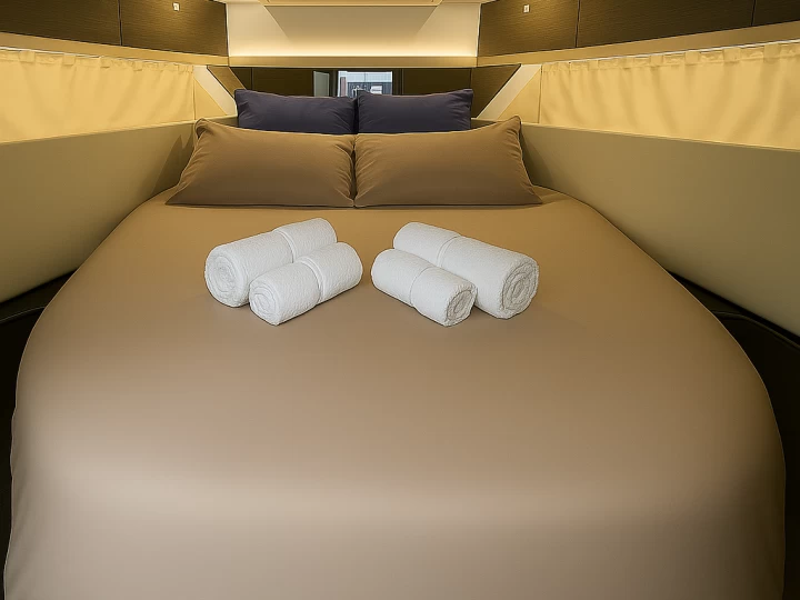 Jeanneau Merry Fisher 1095 Fly między profesjonalistami a osobami prywatnymi w Talmont-Saint-Hilaire