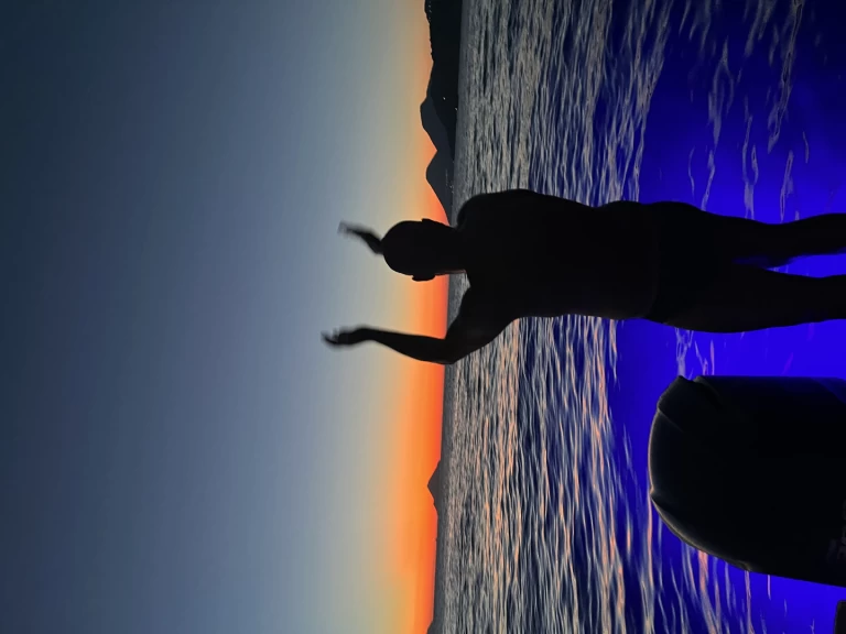 Łódż półsztywna do wynajmu w Marina di Portorosa w najlepszej cenie