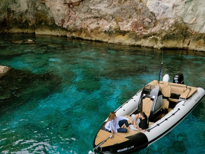 Wynajem łodzi Sifnos tanio 760