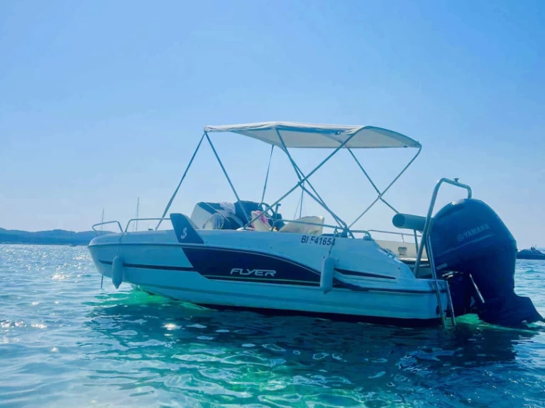 Wynajem łodzi Bénéteau Flyer 6.6 SUNdeck w Hyeres na SamBoat 