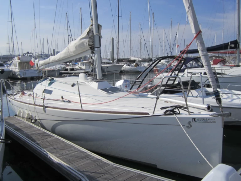 Wynajmij First 27.7 (2 cab) First 27.7 w Port-Haliguen