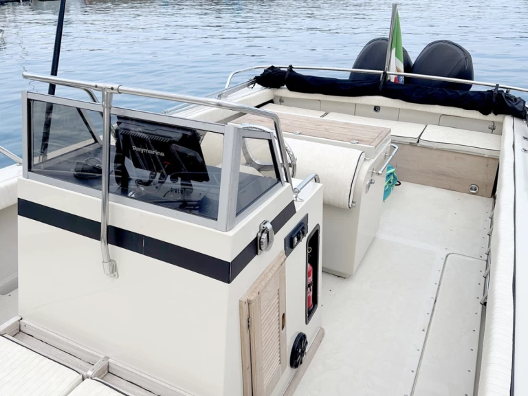 Motorówka do wynajmu w Taormina w najlepszej cenie