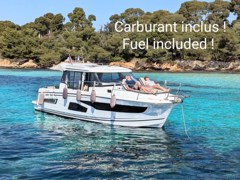 Wynajem Motorówka Jeanneau z patentem 