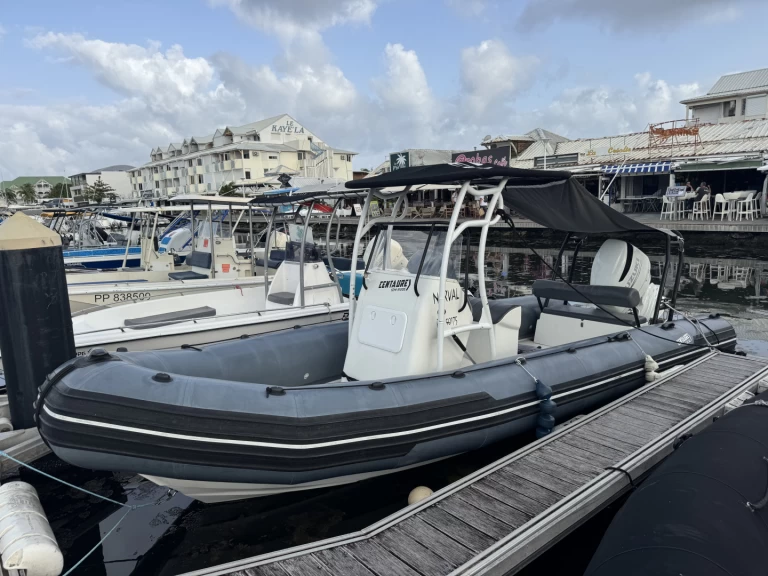 Wynajmij Łódż półsztywna z lub bez skippera Master w Saint-François