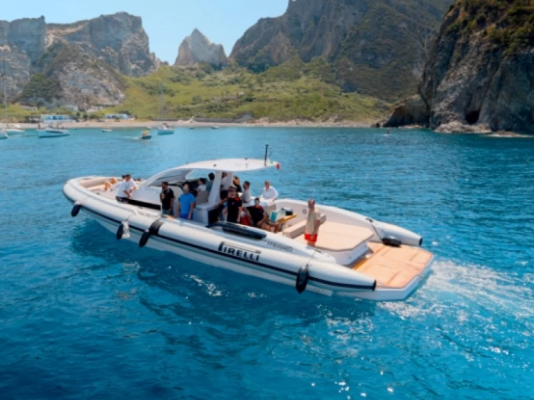 Wynajem łodzi Pirelli 50 EFB w Neapol na SamBoat 