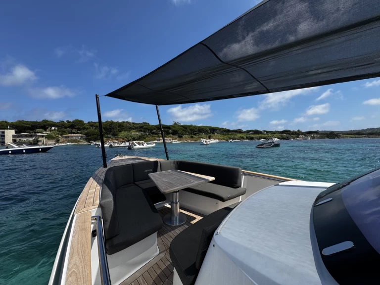 Wynajmij Motorówka z lub bez skippera Fjord w Port Grimaud