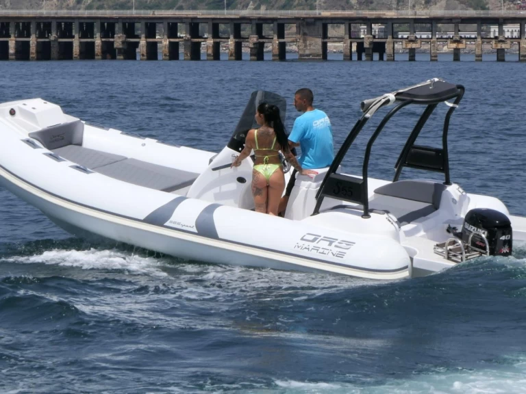 Wynajem łodzi Fornells tanio Oromarine S-65