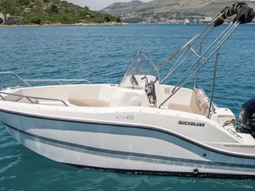 Wynajmij Motorówka z lub bez skippera Quicksilver w Marsylia