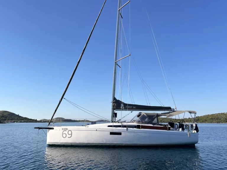 Wynajem łodzi Bénéteau First 36 w Biograd na Moru na SamBoat 