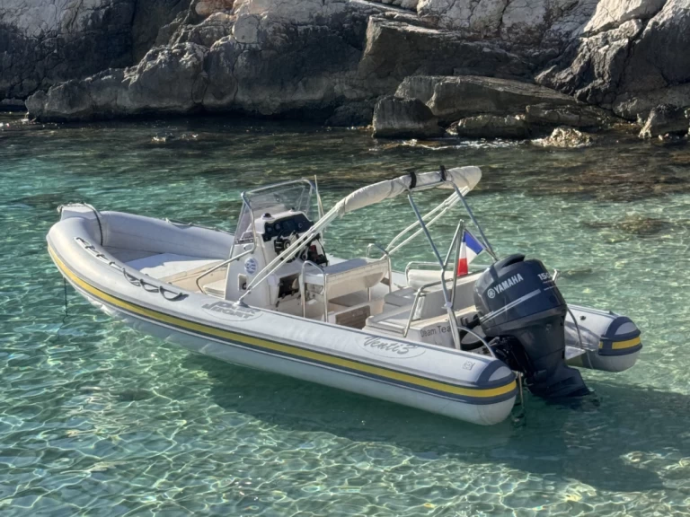 Wynajmij Łódż półsztywna z lub bez skippera Joker Boat w Bormes-les-Mimosas