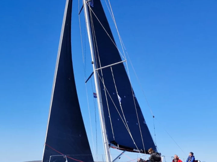 Wynajmij Żaglowiec z lub bez skippera Dehler w Punat