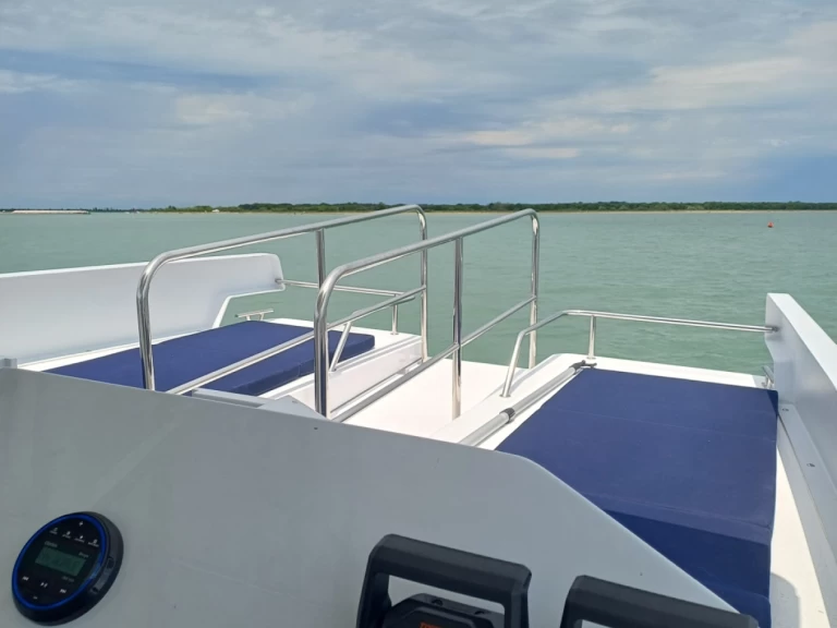 Wynajmij Motorówka z lub bez skippera Lagoon w Caorle