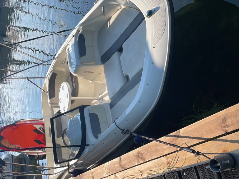 Wynajem łodzi Conjux tanio Element E5