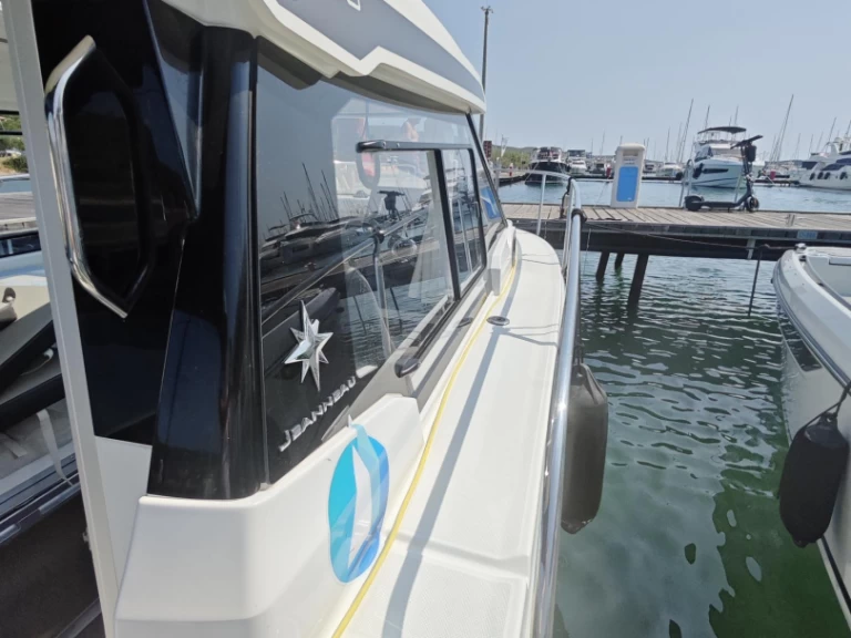 Motorówka do wynajmu w Punat w najlepszej cenie