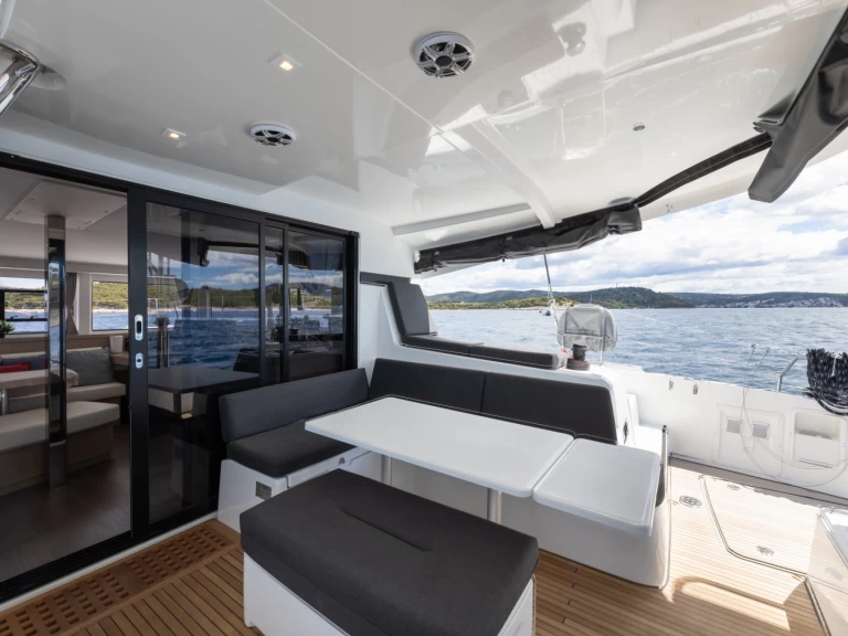 Wynajem łodzi Lagoon Lagoon 42 Millenium w Rogoznica na SamBoat 