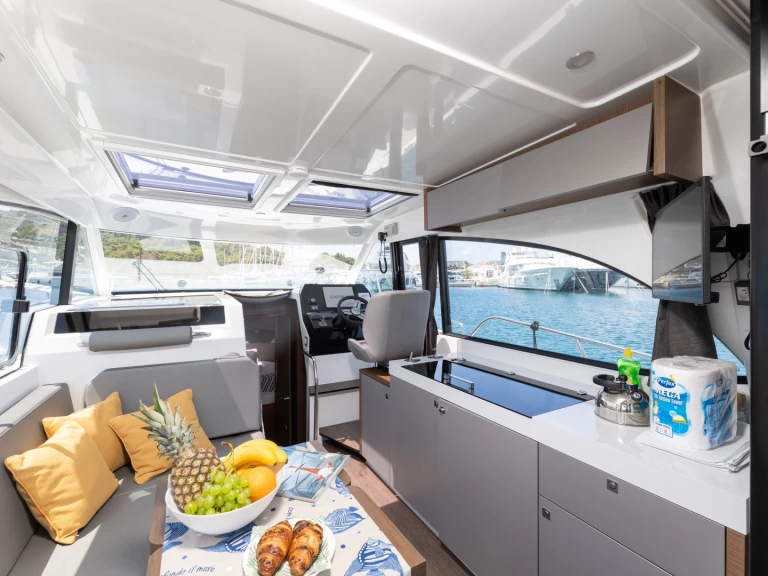 Wynajem łodzi Bénéteau Antares 11 OB w Rogoznica na SamBoat 