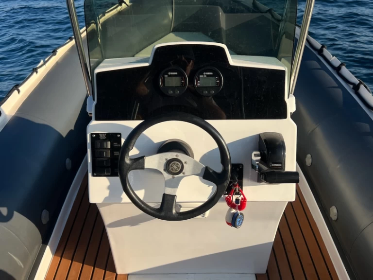 Wynajmij Joker Boat Master w Empuriabrava