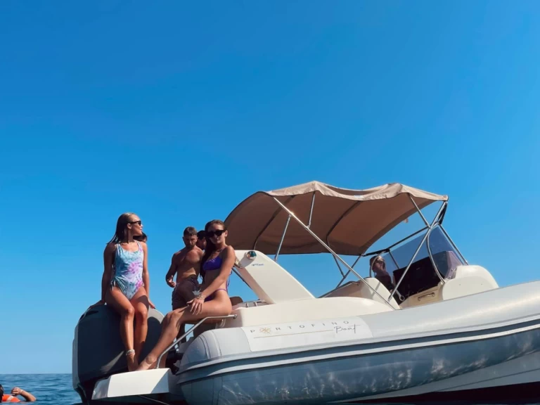 Wynajem Łódż półsztywna w Portofino - Italiamarine Portofino 28