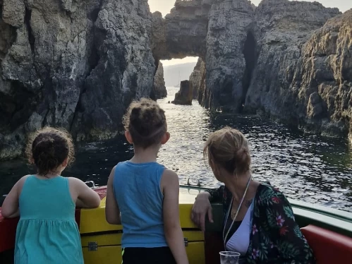 Wynajem Motorówka w Ċirkewwa - Coronet motoring