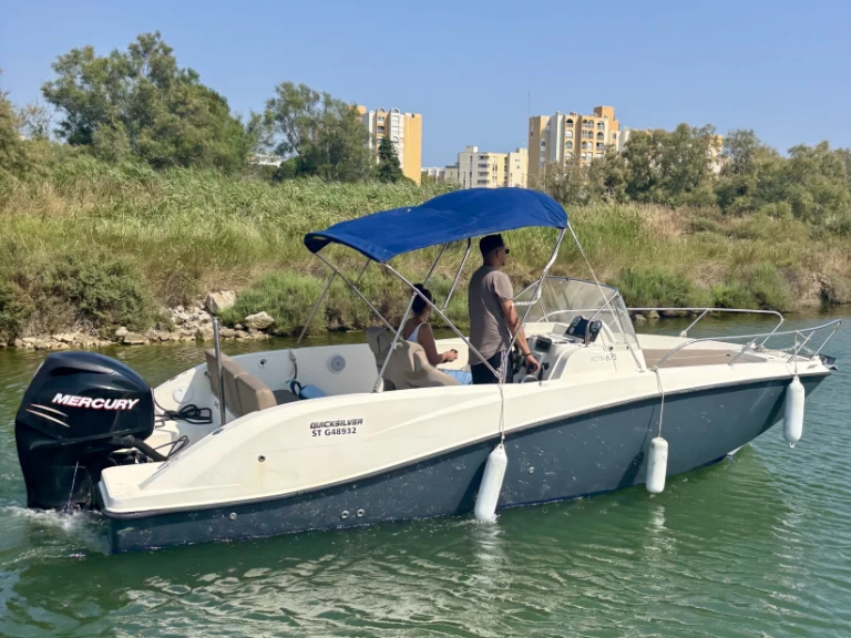 Wynajem łodzi Carnon-Plage tanio Activ 675 Sundeck