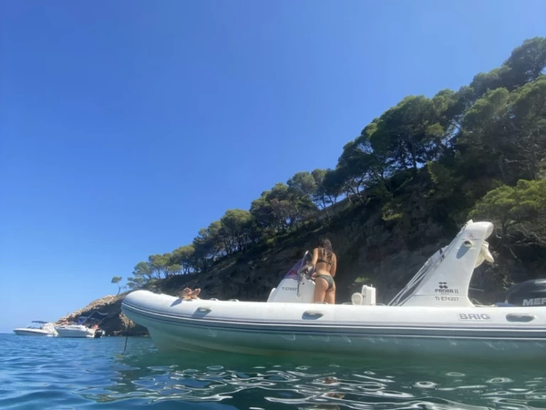 Wynajem Łódż półsztywna Brig z patentem 