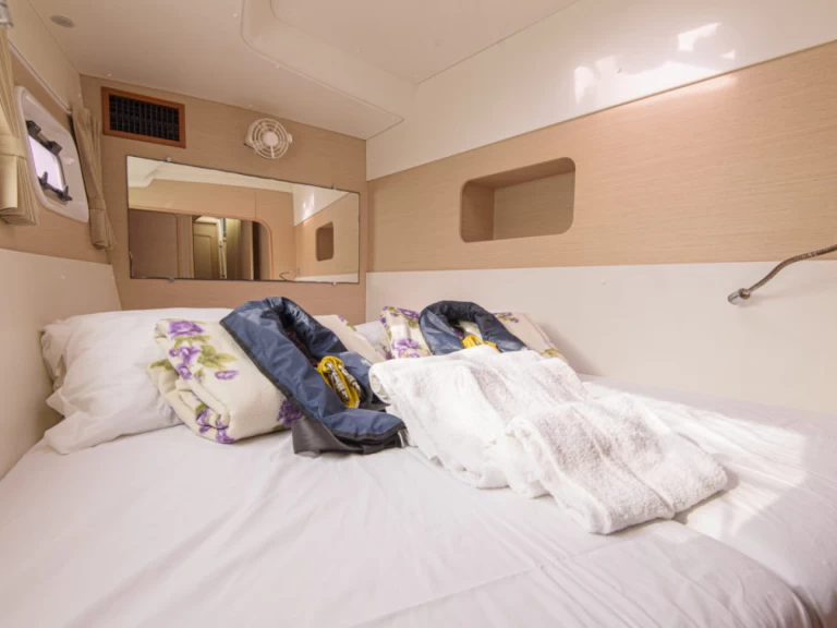 Wynajmij Lagoon Lagoon 440 w San Vincenzo