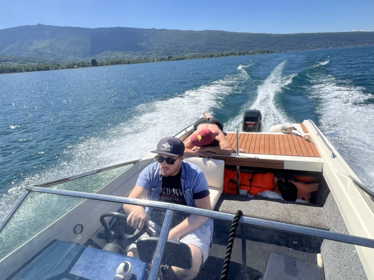 Wynajmij Savoie Marine Etoile Filante w Annecy