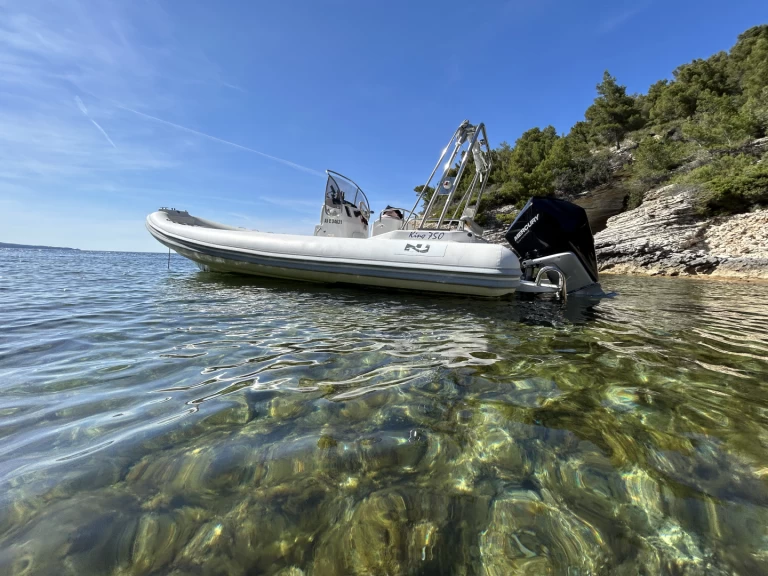 Wynajem łodzi Nuova Jolly King 750 w Saint-Florent na SamBoat 