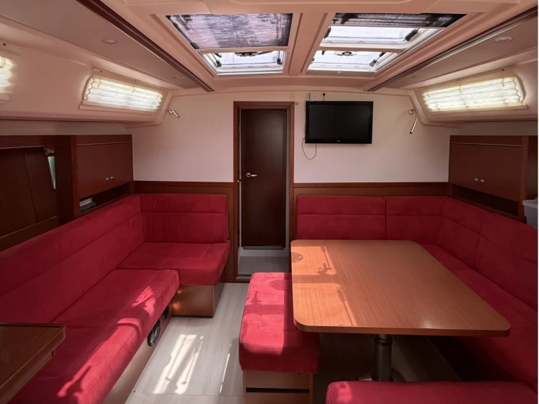 Wynajem Żaglowiec Hanse z patentem 