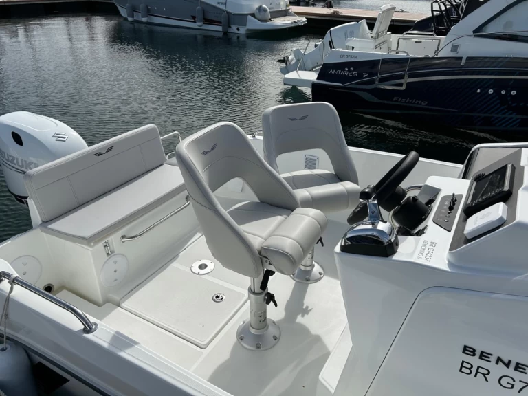 Wynajem łodzi Bénéteau Flyer 6 SPACEdeck w Port du Moulin Blanc na SamBoat 