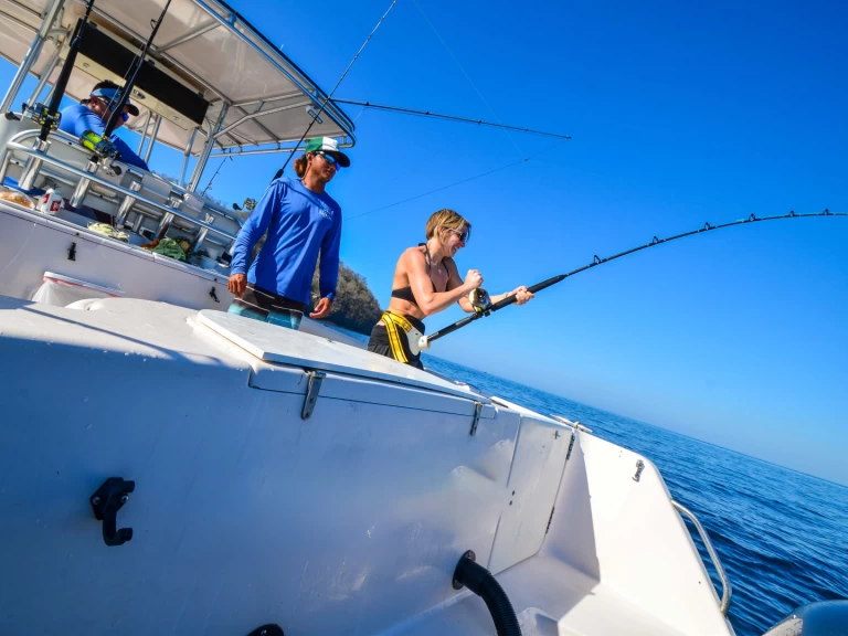 grady-white Marlin między profesjonalistami a osobami prywatnymi w Bahía Culebra