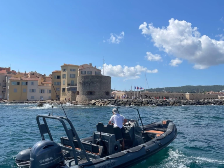 Wynajem łodzi Port Grimaud tanio HIGHFIELD 700