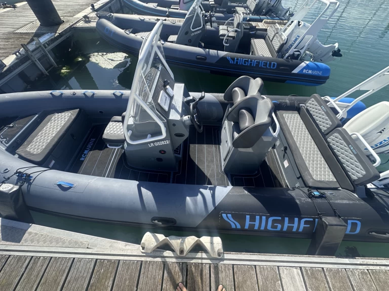 Wynajmij Łódż półsztywna z lub bez skippera Highfield w La Rochelle