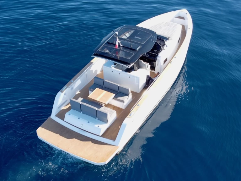 Wynajmij Pardo Yachts Pardo 38 w Saint-Jean-Cap-Ferrat