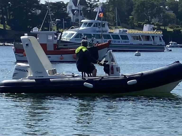 Wynajem łodzi Valiant V 620 Sport w Bénodet na SamBoat 