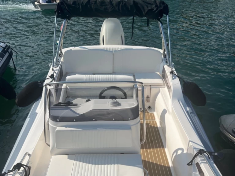 Wynajmij Łódż półsztywna z lub bez skippera Zar w Port Grimaud