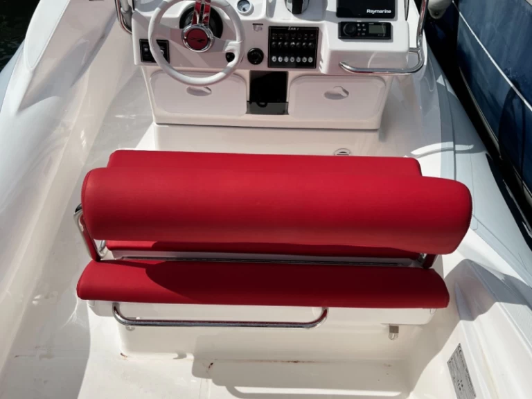 Zar Zar 65 Suite między profesjonalistami a osobami prywatnymi w Port Grimaud