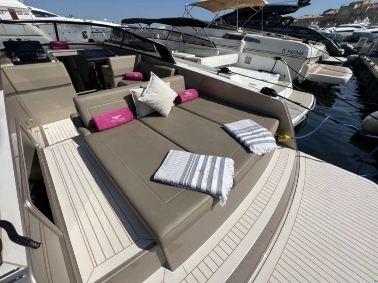 Wynajem łodzi VanDutch VANDUTCH 32 w Saint-Tropez na SamBoat 
