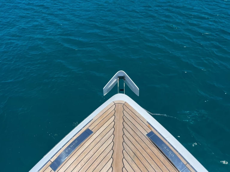 Pardo Yachts Pardo 50 między profesjonalistami a osobami prywatnymi w Bormes-les-Mimosas