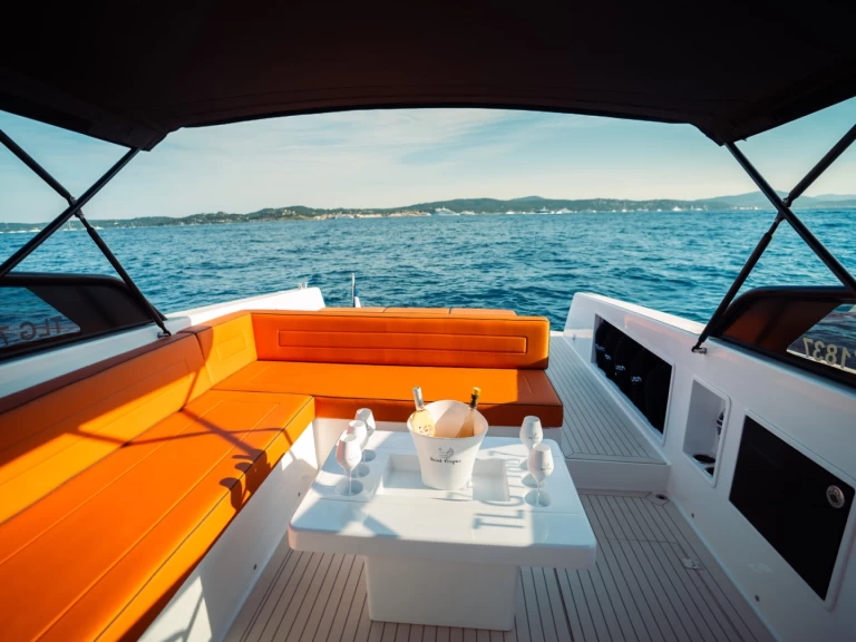 Wynajem łodzi VanDutch VanDutch 40 w Sainte-Maxime na SamBoat 