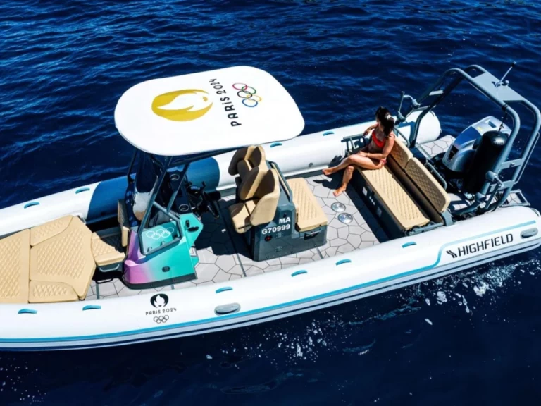 Wynajem łodzi Highfield 760 w Cogolin na SamBoat 